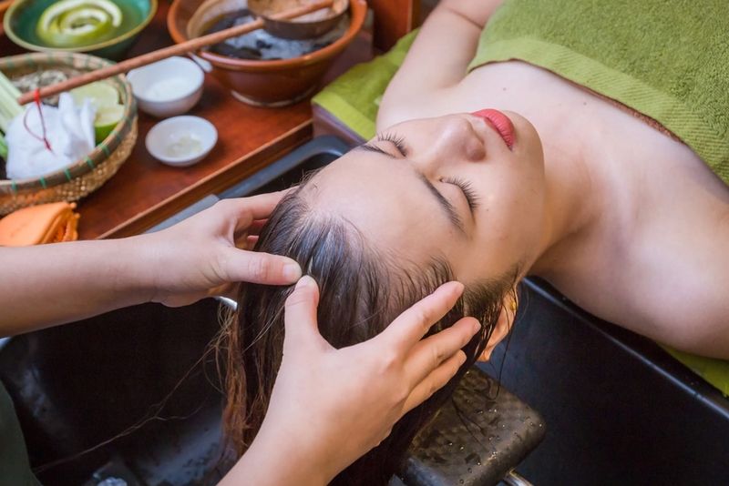 Gội đầu thư giãn Khuê Mỹ Đông 3